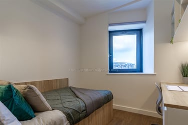 1 bed flat, Notte Street, The Hoe, Plymouth, PL12RQ - Image 1